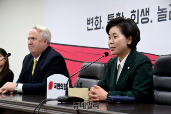 [포토] 국힘 혁신위원회 찾은 양향자 한국의희망 대표