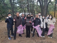 포항시 북구청, 세무과 직원 소통데이날 송도솔밭 환경정화 활동