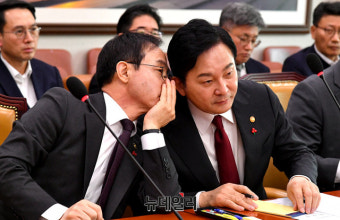 [포토] 대화 나누는 원희룡 국토교통부 장관