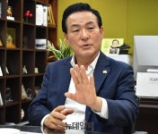 [인터뷰] 백성현 시장 