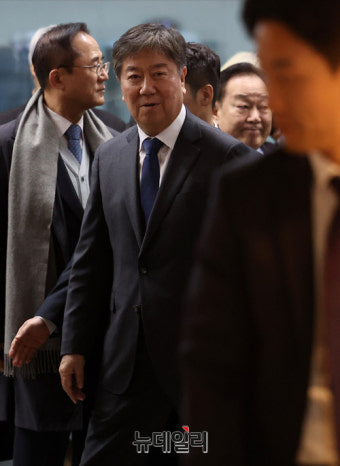 '김대기, 기업 인사개입' 지라시…경찰, 최초 유포자 수사 착수