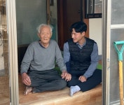 정읍 우체국 집배원,  화재 연기 헤치고 독거노인 구해