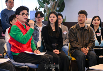 이재명 대통령 경기도 법인카드 유용 의혹 사건 1심 재판 연기결정, 올해 재판 일정 미정