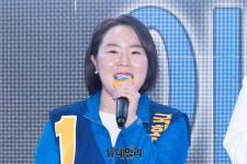[포토] 개금역서 지지호소하는 이현 부산진을 후보