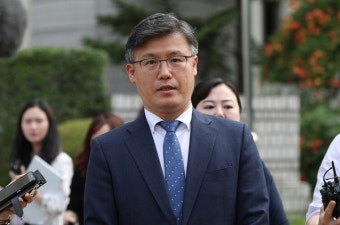 尹이 구속 한 '朴 최측근' 정호성 … 대통령실 '시민사회 3비서관' 발탁