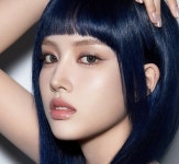 스테이씨(STAYC) 윤, 완성형 비주얼로 쿨한 매력 과시