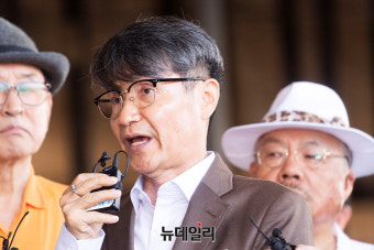 [포토] '김건희 여사 명품백' 최재영 목사, 2차 검찰 소환조사 출석