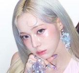 에스파 첫 정규 아마겟돈, 韓·中 이어 英 차트까지 휩쓸어