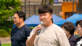 [포토]개회선언하는 김운현 수원스포츠클럽협동조합 이사장