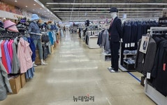 [충청브리핑] ‘잡화상 된 농협하나로마트’ …“안 파는 것이 없네”