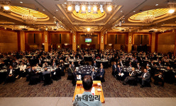 [포토] 뉴데일리 퓨처코리아 포럼, 개회사하는 이성복 대표