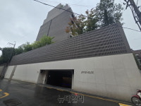 아내 때린 우진호 신원종합개발 회장, 그는 누구인가 … 엘리트 출신 尹테마주 [와인병 부인폭행 후폭풍㊤]