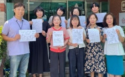 대구 청소년들, 손수 제작한 색칠 도안 지역 요양원에 전달