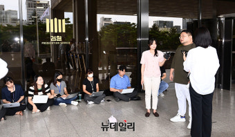[포토] 녹취 공개하는 유튜버 구제역