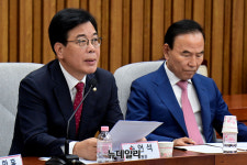 [포토] 발언하는 송언석 국민의힘 재정·세제개편특위 위워장