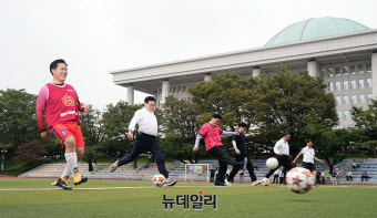 박찬대 원내대표 국민의힘 침대축구에 끌려갈 생각 없다 현안은 헌법재판관 인사청문 절차 추진에 집중