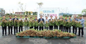 고창군·대성농협, 명품 땅콩 수확 시연회 개최