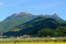 [진경수의 山 이야기] 가을을 마중하는 문경의 鎭山 ‘주흘산’ [[진경수의 자연에서 배우는 삶의 여행] - 경북 문경시 편]
