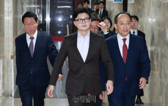 이재명 유죄 확신하면서도 못 웃는 與 … '플랜B' 가뭄에 커지는 우려 [정치與담]