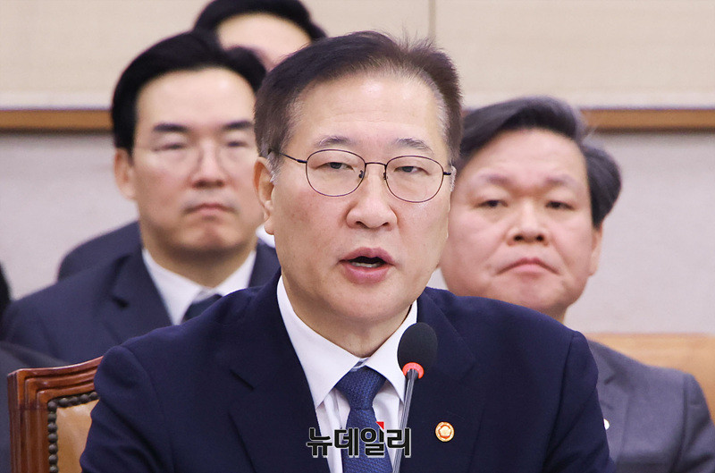 국회 법 사위, 내란 특검법 야당 단독 통과…대법원장 추천과정에서 야당 비토권 상실I]]