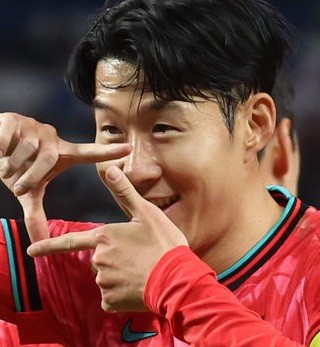 K-브랜드지수, 손흥민 2위 밀려난 이정후 스포츠스타 1위 등극