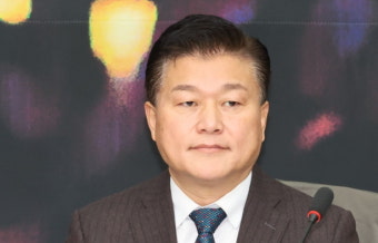 대통령실, '계엄 굿판' 의혹 제기 신용한 고발 … 