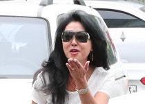 “이재명, 다음은 너 차례다 오예 오예” … 김부선, 김용 징역형 선고에 환호