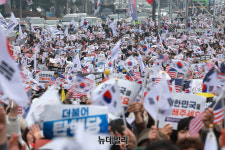 [포토] 여의대로 가득메운 세이브코리아 3·1절 국가비상기도회