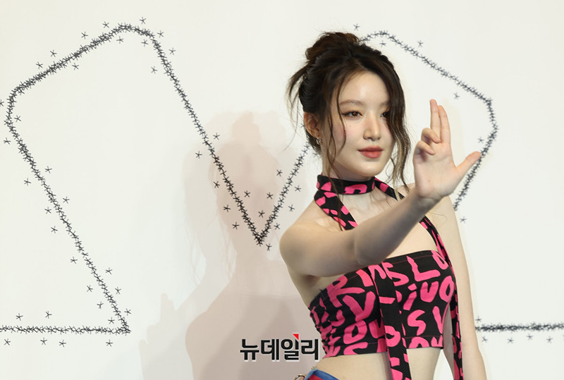 JYP, 글로벌 걸그룹 비춰→걸셋 리브랜딩 선보여 글로벌 음악 시장 도약 예고