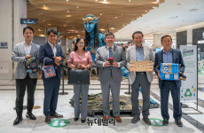 [포토] 신세계 의정부점, 환경의달 맞아 업사이클링 팝업 선봬