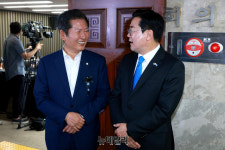 민주당, 전대 후보 등록 마감 … 정청래 vs 박찬대 '찐명 대결'