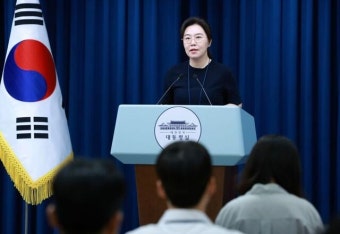 李 대통령, '주식 차명거래 의혹' 이춘석에 