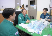 최민호 세종시장, 한솔지구대·남부소방서 방문…시민 안전 위해 최선 다해달라