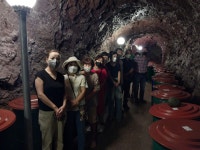 “영동군 ‘대체 토굴 임대 거부’…12년간 쌓아온 ‘산속 새우젓’ 존폐 위기”