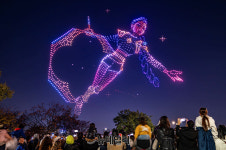 [영상] 이번엔 여의도다...한강 드론 라이트쇼 케데헌 앙코르 공연