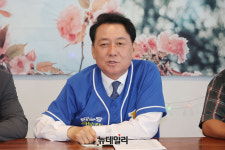 [포토] 서하남테크노밸리 경영자협의회 찾은 이광재 후보