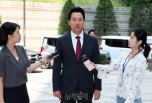 오세훈, 당선 뒤 첫 재판 출석 … 