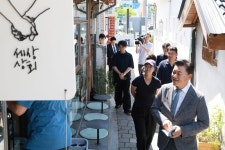 신용한, 충주 관아골 찾아 "창업특별도 충북, 원도심이 출발점"