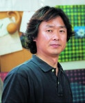실재하면서 동시에 부재하는 門 - 허훈 화백