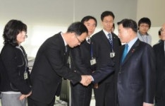 수원시장, 연두순시 통해 경제 살리기에 올인