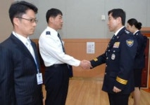 조현오 청장, 수원서부서와 서호지구대 방문