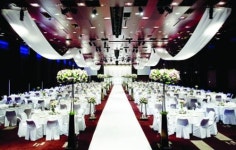 최상류층 선남선녀는 어떻게 결혼할까