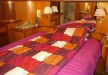 마리나 완공 요트렌탈, 아카데미 기지개