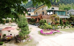 시선 머무는 곳마다 자연이 함께하는 펜션