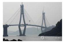 [포토] 거가대교 사장교 위용