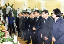 [동정] 장대훈 성남시 의장, 연평도 전사자 조문