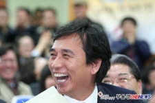 [부울][포토]박장대소, 유시민은 즐겁다