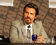 [포토]’맨 인 블랙3’ 기자회견하는 배우 ’조슈 브롤린’