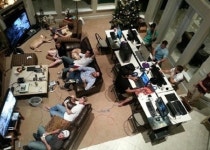 남자의 완벽한 성탄절, “천국이 따로 없네”…근데 왜 눈물이?