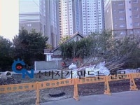 아파트뻥광고 기승..삭발 항의